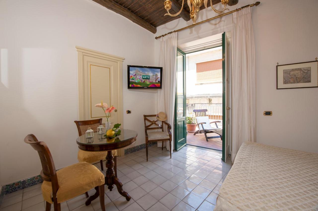 Amalfi Old Square Room & Apartments Exterior foto